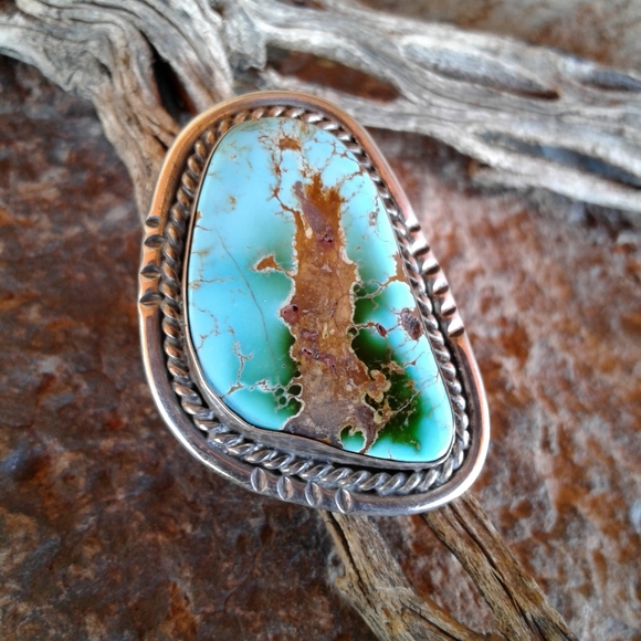 Sterling Silver Vintage  'HUGE STONE' TURQUOISE RING - Picture 4 of 16